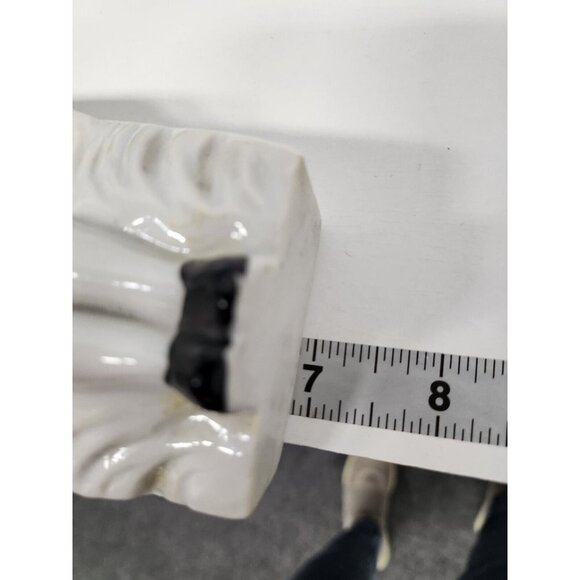 Vintage Colonial Man White Porcelain Wall Pocket Planter Vase Made in Japan - Picture 9 of 10